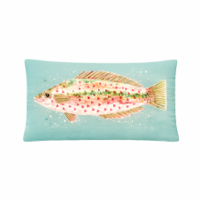Dekokissen 30x60 cm mit Fischmotiv auf aqua-blauem Hintergrund. Maritimes Kissen im Küstenstil für Ferienwohnung, Ferienhaus oder Zuhause an der Ostsee.